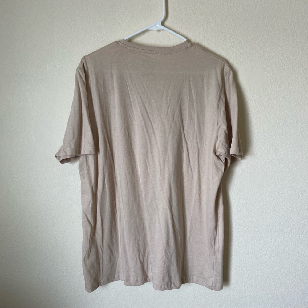 SOLD NWT Pink Floyd graphic tee - Picture 5 of 5